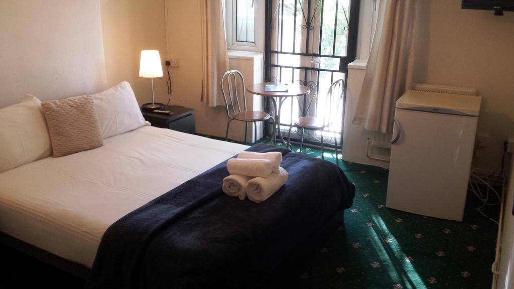 Whitechapel Rooms London Bilik gambar